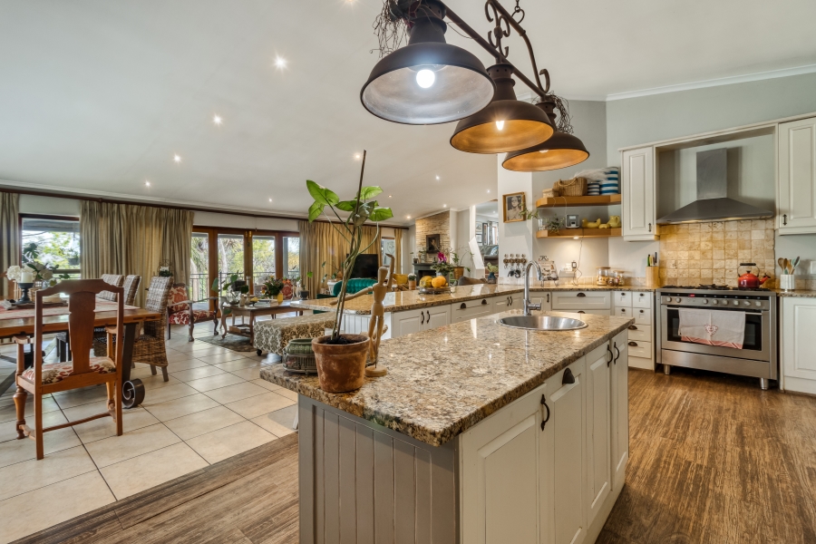 4 Bedroom Property for Sale in Fairview Heights Western Cape